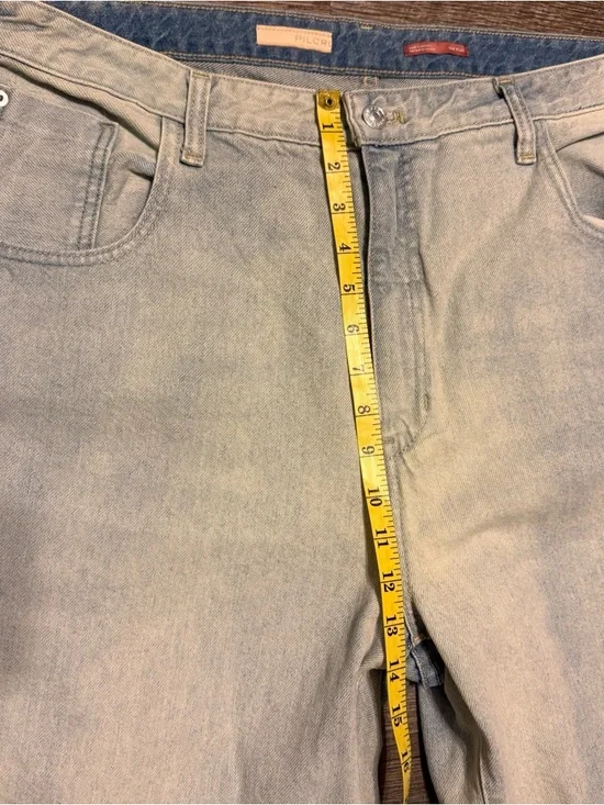 Anthro Pilcro Light Wash Wide-Leg Jeans with Frayed Hem Sz 16W - Picture 5 of 7